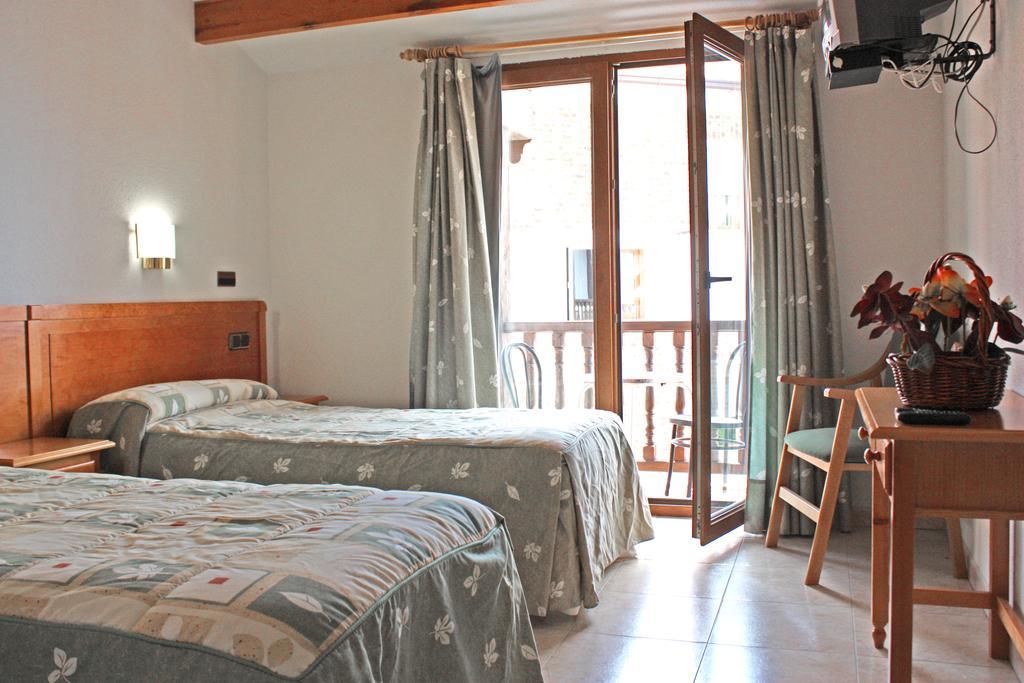 Hostal La Maya Cercedilla Szoba fotó